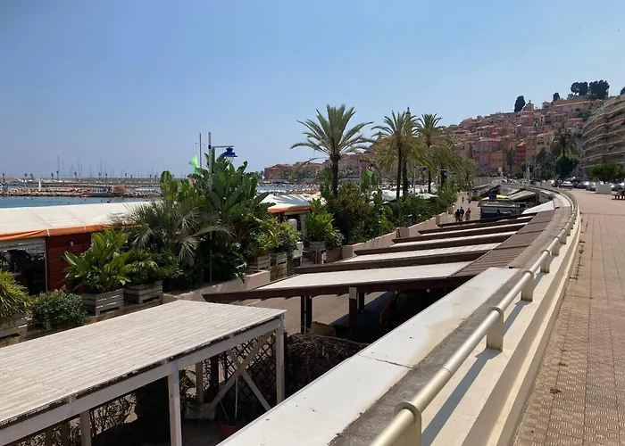 Front De Menton