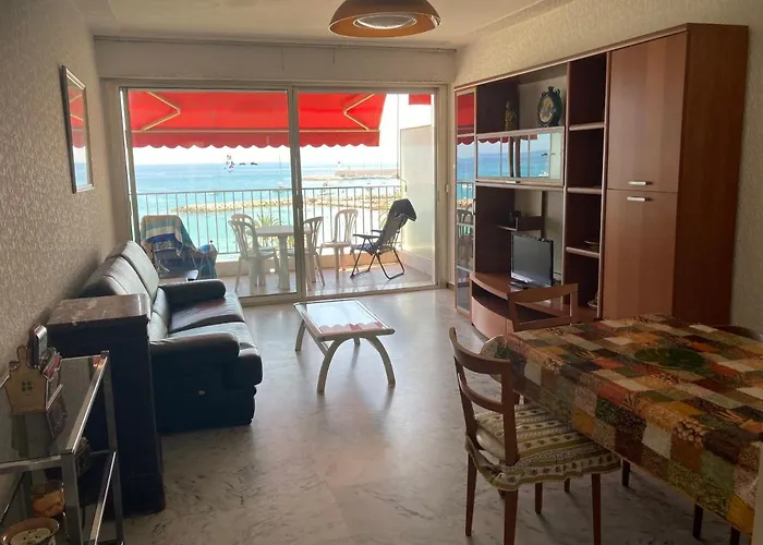 Front De * Menton